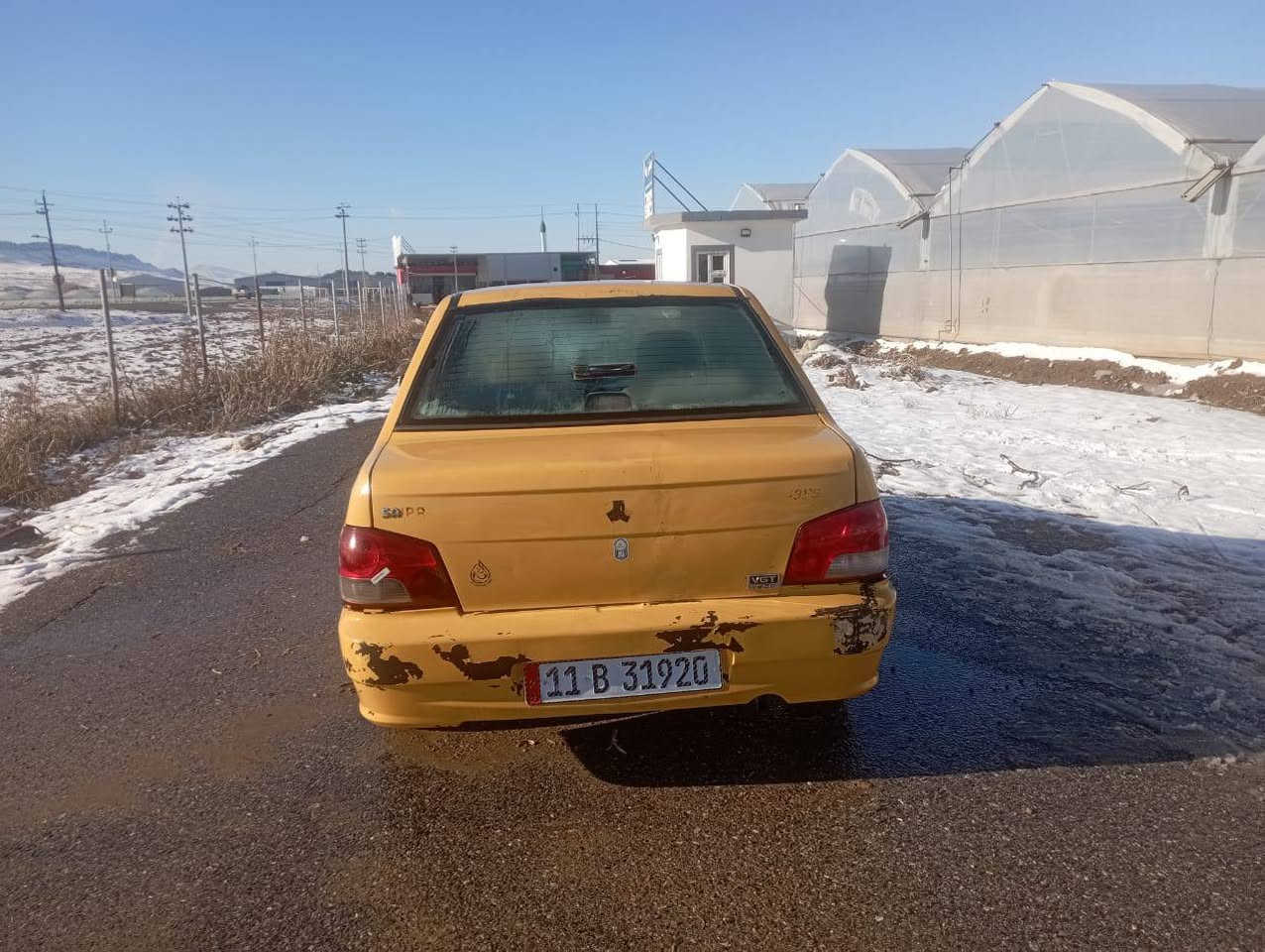 سايبه 211مصفره من كلشي *********** مكلفه بالنشر هاذا رقم صاحب سياره
