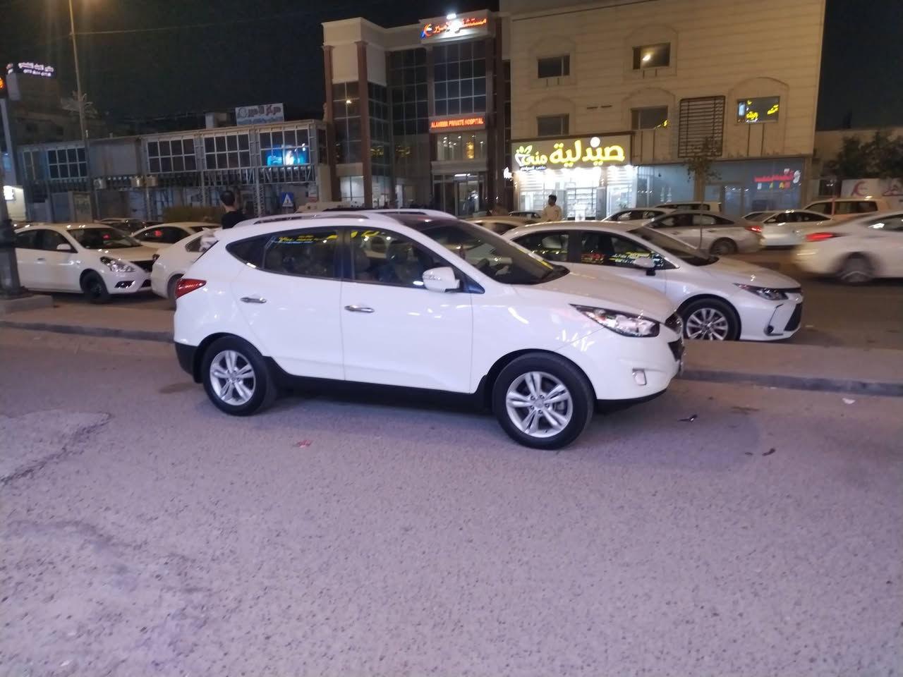 السلام عليكم توكسان موديل ١٢ بنوراما حلوه السيارة جاهزة من كلشي بيه شويه بارد سنوية صاقطه ب١٧ مكاني نجف كوفه  هذه رقمي *********** او تعال خاص
