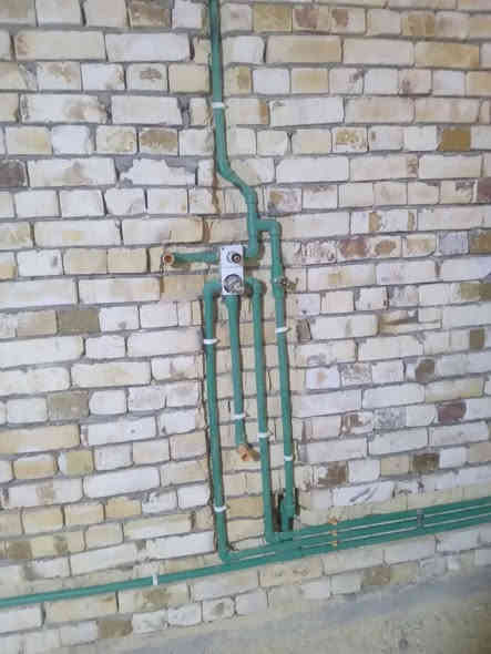 خلفه لتأسيس كافه انواع لمياه ولمجاري ***********
