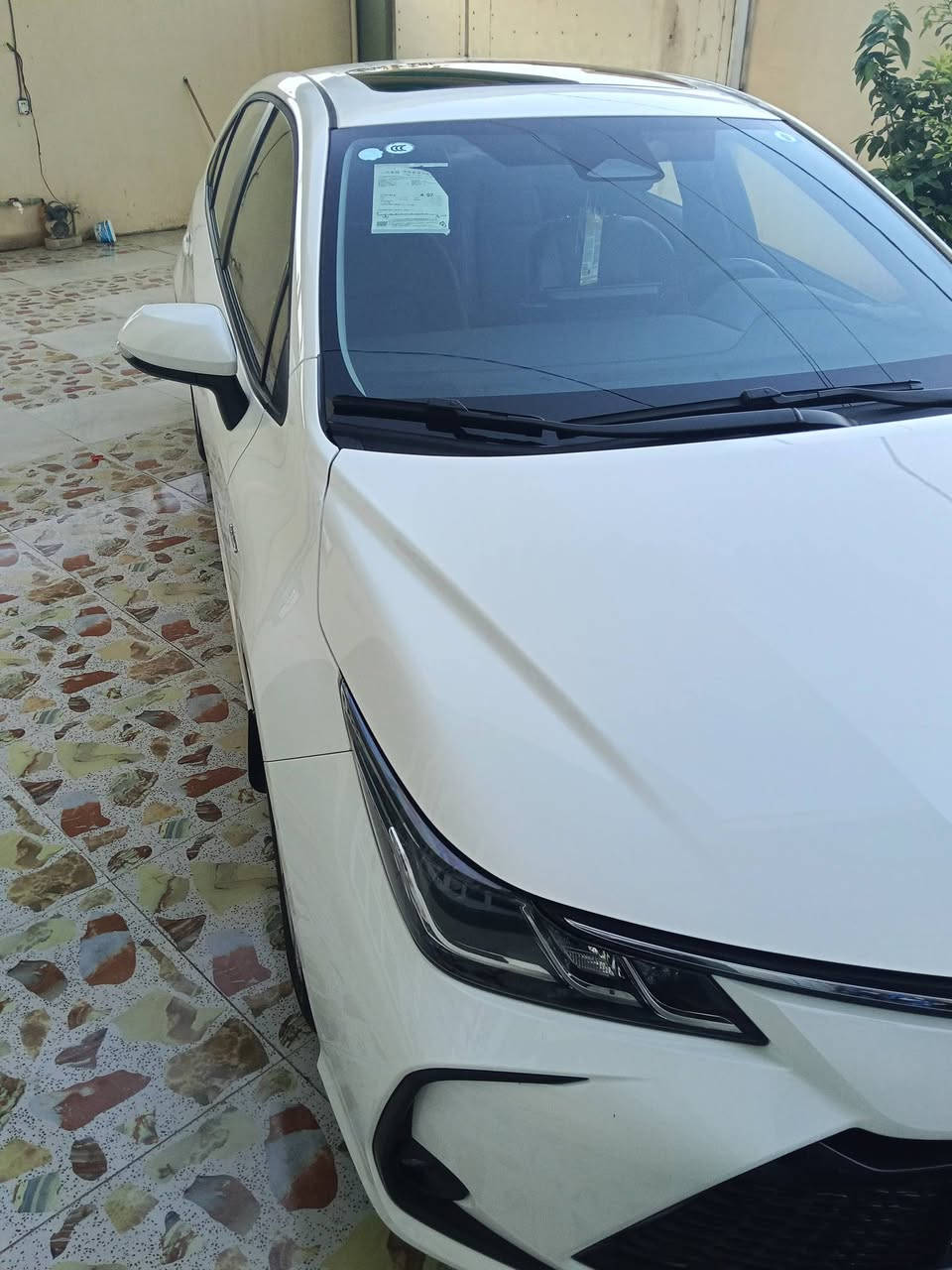 كورله 2025 فول مواصفات هيبرد ناسيه 7000كيلو متر جديده باسمي حره السعر 200 ورقه ***********
