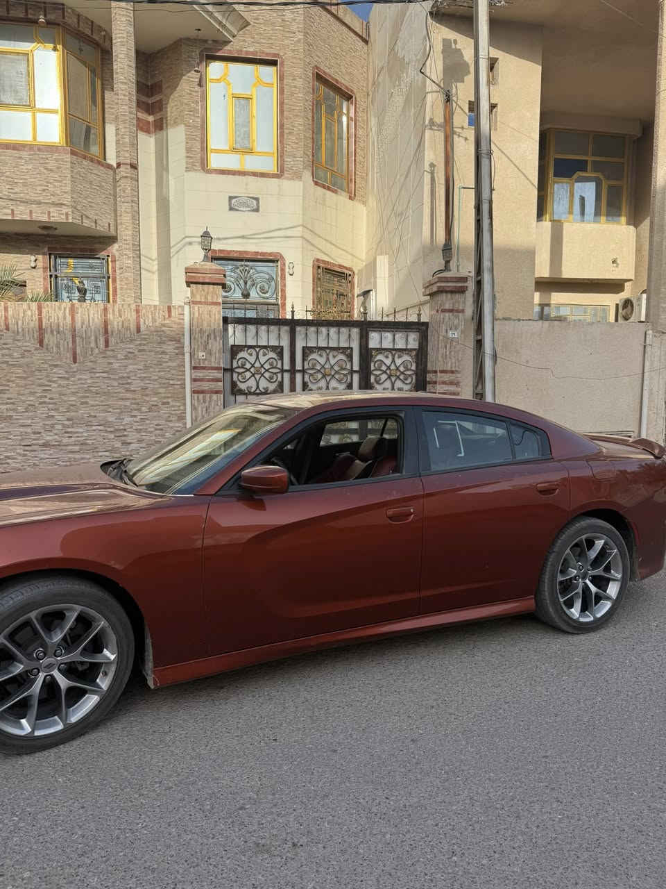 Dodge Charger GT  موديل 2021
خليجي مكفول 

محرك: V6 Pentastar سعة 3.6 لتر

ناقل الحركة: أوتوماتيك 8 سرعات

شاشة Uconnect قياس 8.4 إنج
دعم Apple CarPlay وAndroid Auto
تشغيل بصمة وزر تشغيل
مقود رياضي مع Paddle Shifters
مقاعد رياضية
كاميرا خلفية وحساسات
نظام صوت Alpine 
إضاءة LED أمامية وخلفية 
للتواصل الاتصال على الرقم:***********
