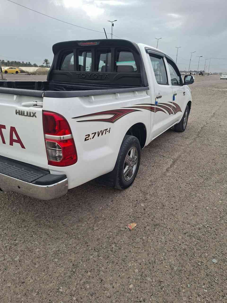 السلام عليكم تيوتا هايلكس موديل ٢٠١٤ شاصي ١٩ كويتي مكفوله من الصبغ والتبديل بيه باردات قليلات مثل ما موضح بالسونار السعر(٢٢٠) او بيه مجال المكان صلاح الدين قضاء بلد قرب جسر الضلوعيه الرقم ***********
