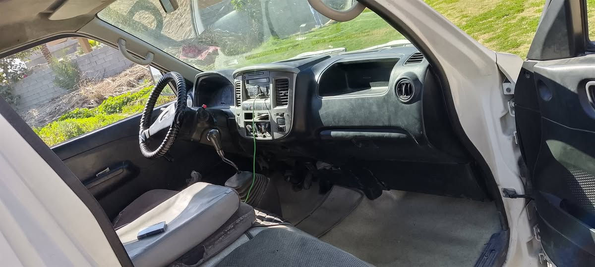 السلام عليكم
نيسان 2010  كير ومحرك وكسن مكفوله من صبغ ما عدا بارد ورا باب سلايت 

المكان بغداد ابو غريب 

الاستفسار والتواصل عل لارقام 
‏‪***********‬‏.
***********
