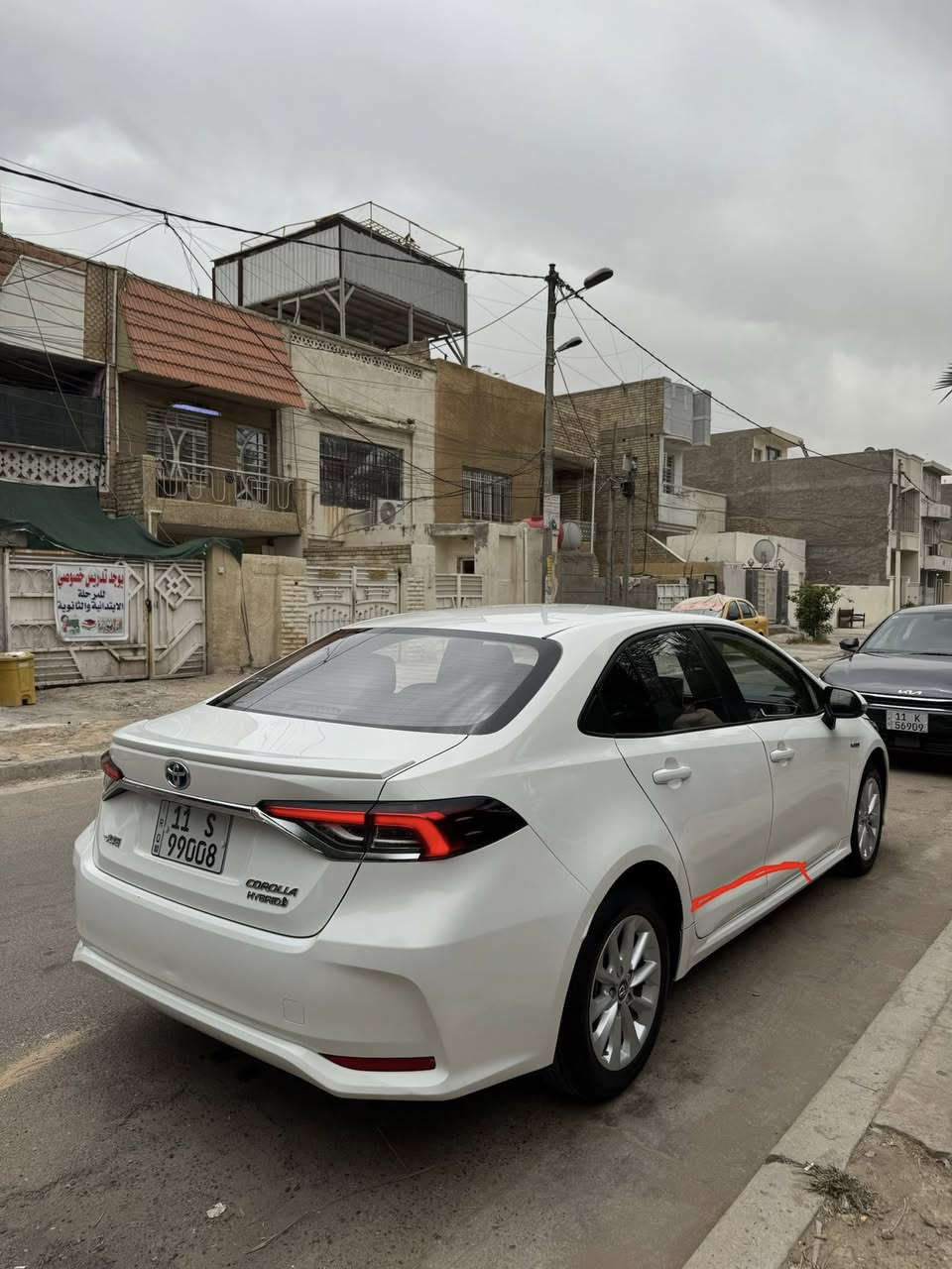 السلام عليكم للبيع كورلا موديل 2023 وارد صيني رقم  ( هايبرد)بغداد بأسمي تحول ثاني السياره فول مواصفات بيها صبغ فقط كما محدد بل صور 
————————————
١- فتحه 
٢- بصمه 
٣- رادارات 
٤- ويل كب 
٤- شاشه كأمره خلفيه
٥- اوتو هولد 
٦- فول تحكم استيرن باقي موصفات معروفه 
—————————————- 
مكاني بغداد الحريه السعر ١٣٥ وبيها مجال بسيط رقم ***********
