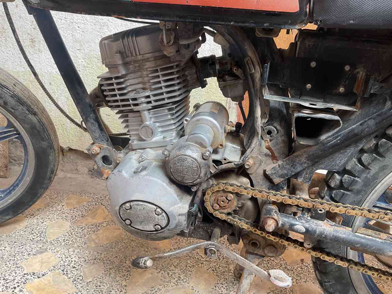 السلام عليكم، دراجه كلك كلك للبيع فقط السعر 200 قفل مكاني ناصريه مركز مكينه 5گير دراجه كلشي ما ناقصه


**إذا كنت صاحب هذا الإعلان وتريد حذفه لأي سبب، رجاءا أرسل رسالة إلى الدعم الفني**