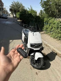 تيسلا 2025 جديده بل جيس 6بطاريات  السعر 950الف وبيهه مجال  07782307719...