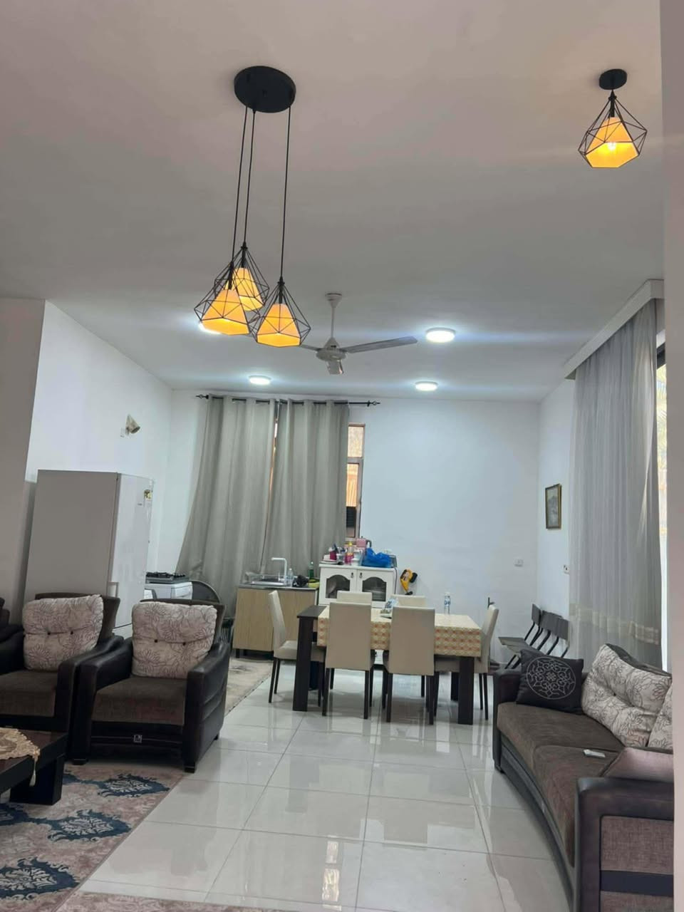 السلام عليكم

مزرعه تصلح دار سكن

المساحه 1000 متر

طابو ملك صرف ( حر بدون مناصفه )

بأسمي ( تحويل مباشر )

بناء ودزاين حديث 🏛️

بناء 150 متر

غرف نوم عدد 2

استقبال كبير

صاله مفتوحه على المطبخ

صحيات داخليه و خارجيه

الموقع

المدائن سلمان باك منطقة باوي

علمآ الها مدخلين

الاول من التجاره والثاني من سدة باوي

حديقه كبيره ومكان للمسبح جانب البناء 🏡

للاستفسار الاتصال***********

— في ‏المدائن سلمان باك  قرب مرقد الصحابي سلمان المحمدي ع‏.
