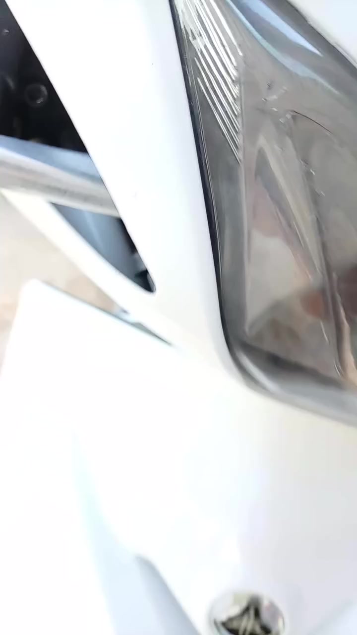 دراجه سكنس الد نضيفه مديل 2016 الون ابيض شلعه وعدل 👋مكاني بغداد شعله الشراري يتواصل معا الرقم ***********
