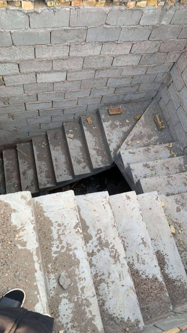 هيكل زراعي حي الي الخضراء  للبيع هيكل ١٨٠ متر غرفتين  خلف مدرسة الهذلي واصله كهرباء وماء  السعر ٣٠ مليون  تواصل مع صاحب الدار.  ***********
