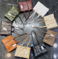 جنطة • بنطرون هدية • ماستر كوالتي