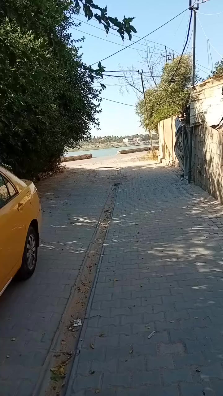 بيت للبيع المساحه ٧٢ الكريعات سند ٢٥ بناء حديث درجه اولى سنة ٢٠٢٥ كما موضح امامكم قاط واحد موقعه شارع الكورنيش شارع صالح عطيه شارعه الرئيسي ٦ للاستفسار اكثر الخاص او على الرقم*********** تابع لي شخصيا السعر ١١٠
