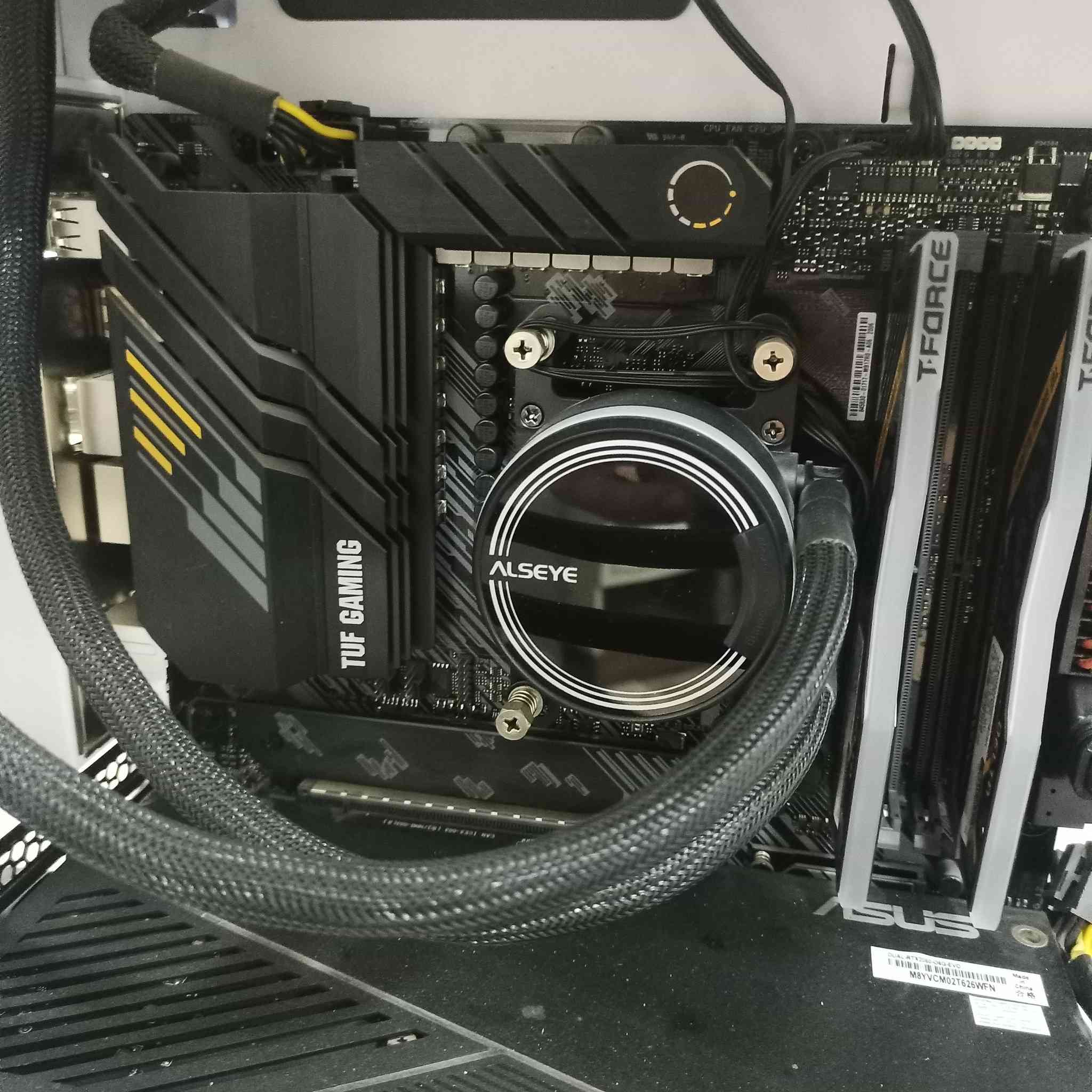 B550 TUF GAMING: 
Pc كيس ليان لي
R5 3600 
Asus 2060 
700w RGB
Alseye RGB 360 
RGB 16=8+8: 
m.2 256 + 1THdd

***********
