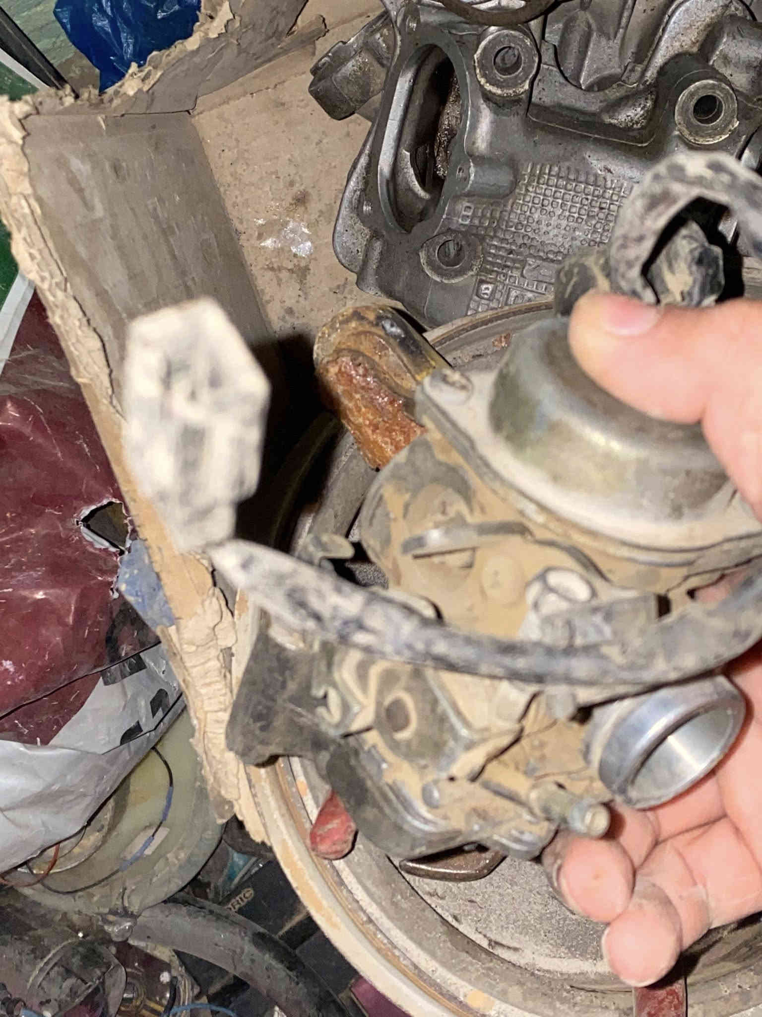 كابريتر ماكس اصليات بلادي ع شغل ثنيهن ب50  مكاني بغداد حي اور توصيل موجود 
***********
