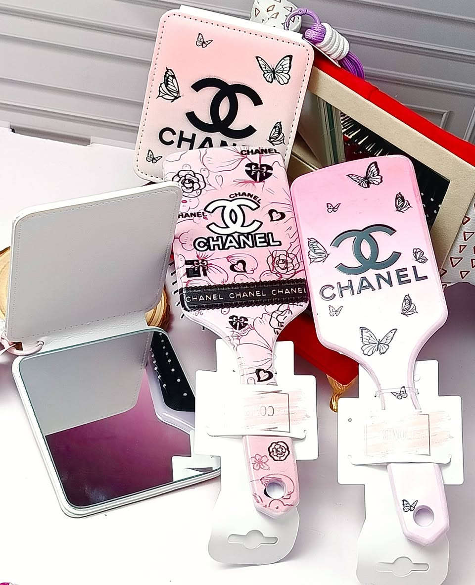 مشطة Chanel 🔥❤️‍🔥
السيري:12مشطة 🔊📣 
التلقرام :https://t.me/Adebou8
التوصيل 🚕 جميع الولايات 🚕🚚🛳️


**إذا كنت صاحب هذا الإعلان وتريد حذفه لأي سبب، رجاءا أرسل رسالة إلى الدعم الفني**