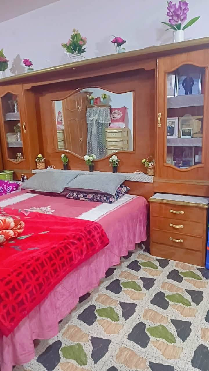 غرفه للبيع ب900 مكانها زنكوره شعدكم غرف للبيع دزولي خاص ابيعه الكم  وموجود بعد هواي غرف داخل الحساب فضلاً وليس أمراً متابعه للحساب


**إذا كنت صاحب هذا الإعلان وتريد حذفه لأي سبب، رجاءا أرسل رسالة إلى الدعم الفني**