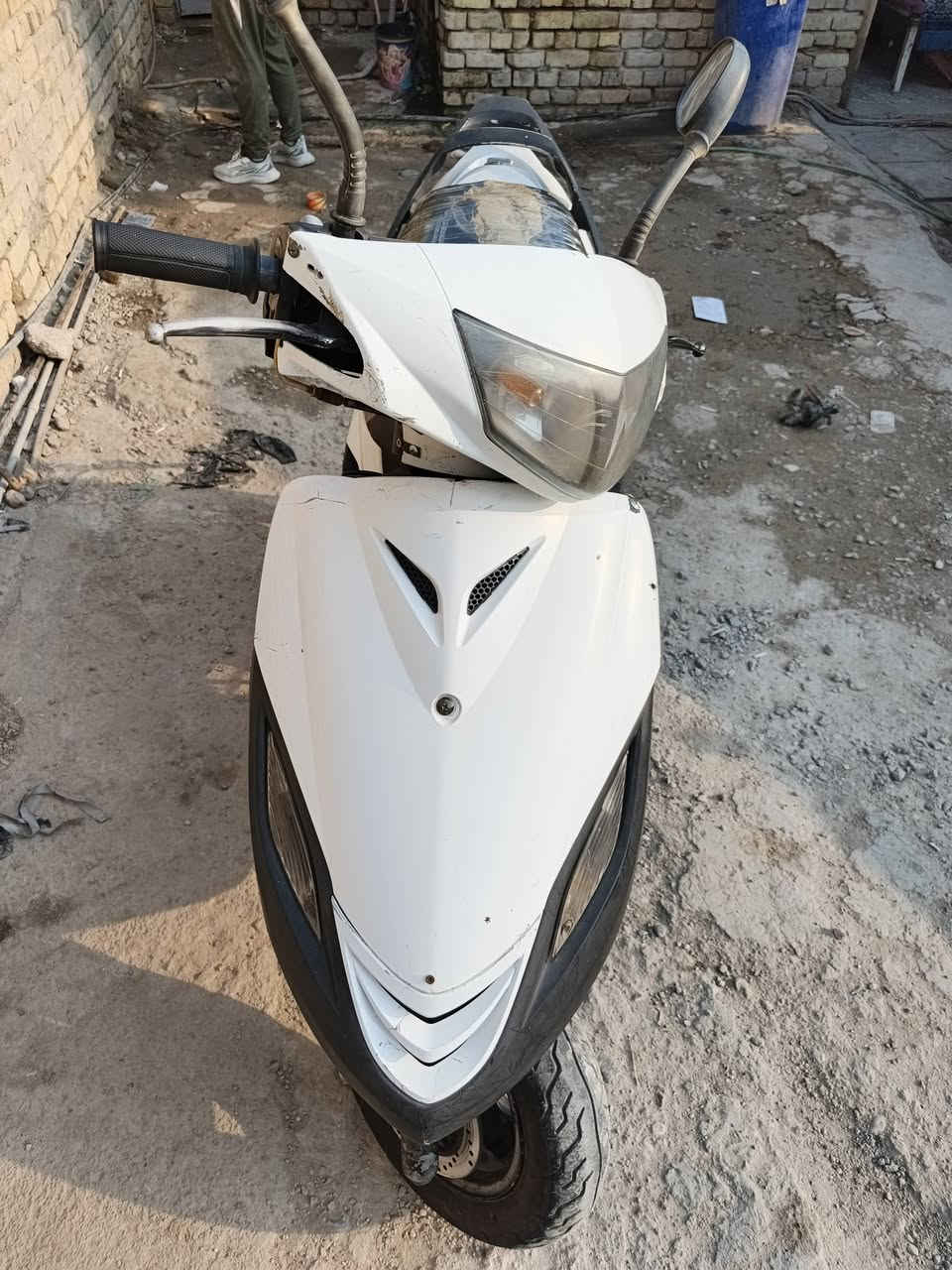 سلام عليكم
دراجه للبيع ماكس 140   
نظيفه كلش مكينه نظيفه كير كهربائيات كلها شمال تايرات جديد  بريك خلفي أمامي  لايت زنون 
عنواني الناصريه الحبوبي 
رقم التليفون ***********
