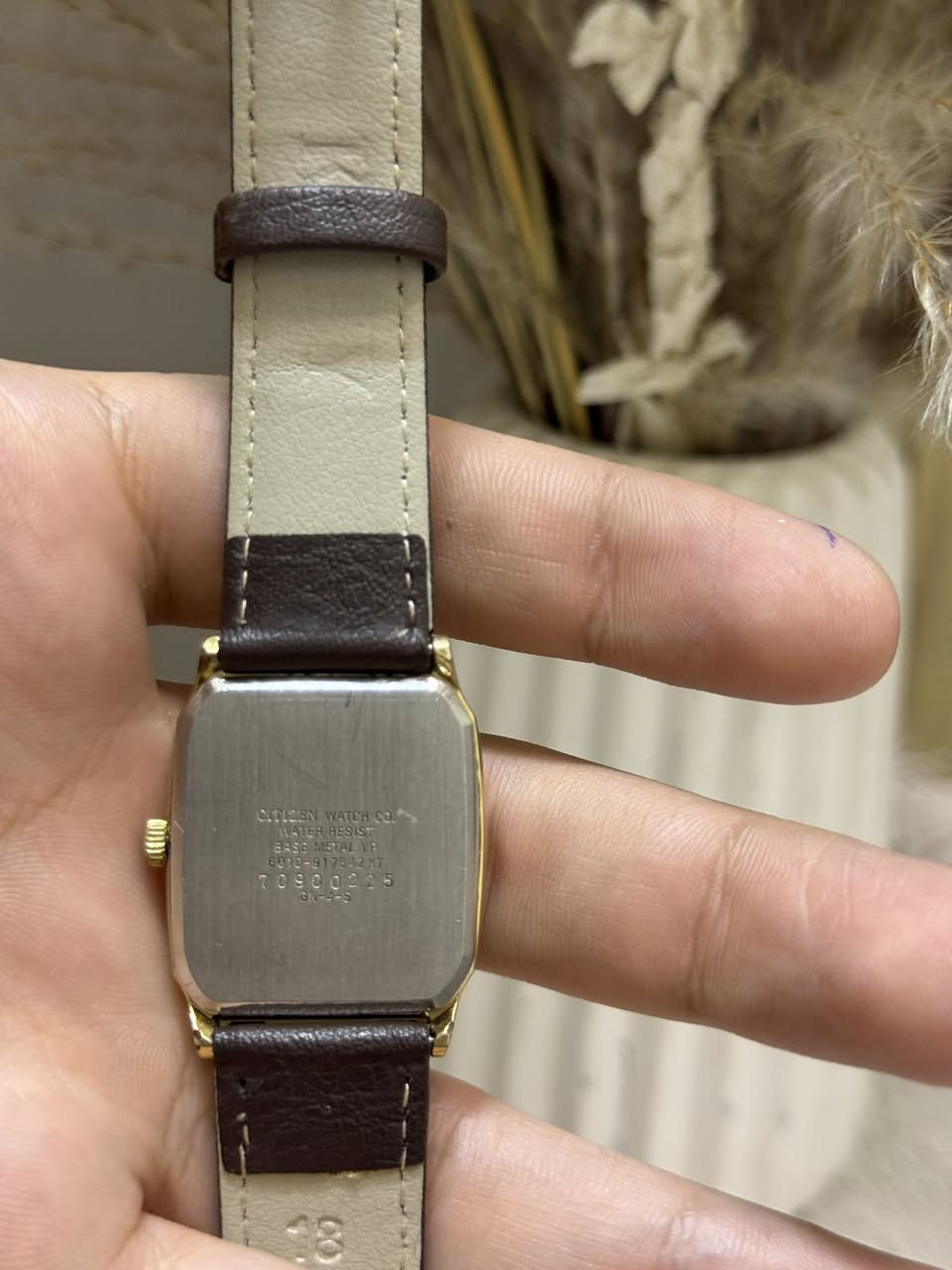 ساعة ستيزن المميزة
Citizen
تعمل بنظام الكوارتز ( البطارية)
تحتوي على منفذ شهري 
ماكنة ياباني 
سير مستبدل 

مزاد ينتهي باجر بليل

توصيل لكل المحافظات


**إذا كنت صاحب هذا الإعلان وتريد حذفه لأي سبب، رجاءا أرسل رسالة إلى الدعم الفني**