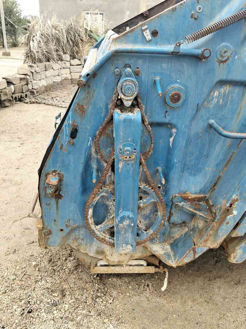 سلام عليكم لبيع كابسة نفيات مال كنتر 4 طن العنوان البصرة سعر 15 ورقه ***********
