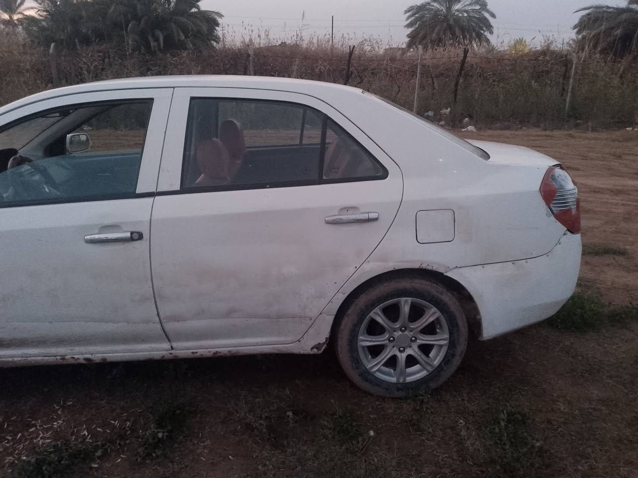 سلام عليكم ورحمه الله من رخصت صاحب الكروب المحترم للبيع سياره ام كي موديل 2013 رقم بغداد تحويل مباشر السياره محور كير ومكينه اوتو ماتكيك سياره الكير اليوم وكف يعني نقص كير السياره بيهه ملاحضات يعني خياسات السياره اب 25 ورقه مكاني بغداد راشديه بس تعبر البوابه مال الحسينيه *********** السنويه بعدده ماصاقطه
