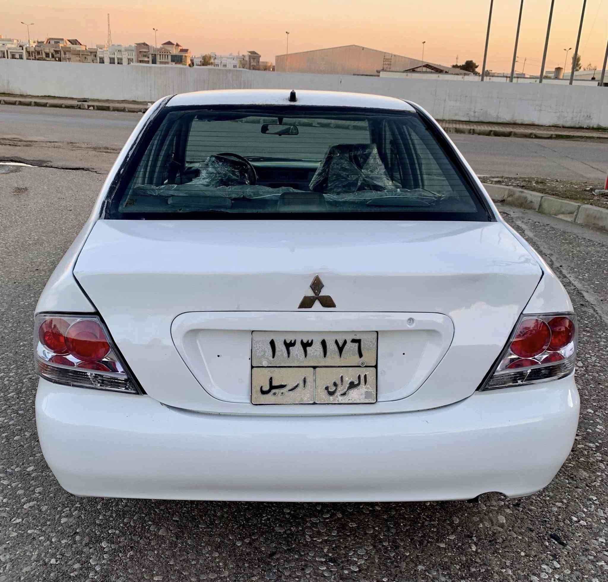 لانسه ر 2007 گئر عادي مه گينه و گئر وگه رمو ساردي به شه رته كاره باي به شه رته 56 وه ره قه*********** مبايل واتساب
