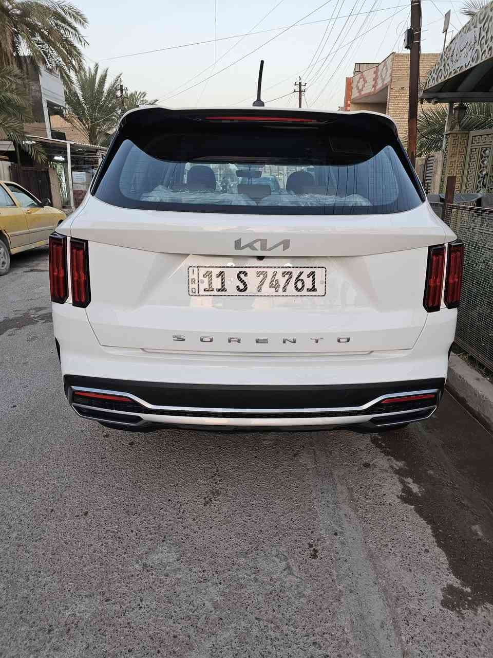 سلام عليكم  سورنتو للبيع موديل ٢٠٢٢
فول واحد على واحد من عده فتح 
الكير موس ساير بريك دكمه تشتغيل عن بعد 
سياره باسمي توحيل ثاني يوم 
هذا رقم راعيه مكلف بنشر 
رقم الهاتف ***********
