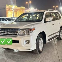 لاندكروزر GX.R • ٢٠١٥ • ١٤٦٠٠٠ كم