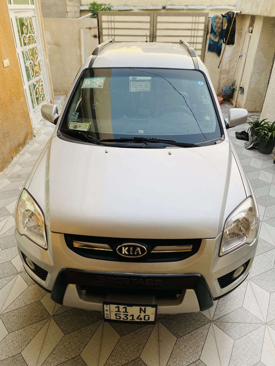 سبورتج 2008 للبيع  
سياره مكينه 2000 

كير مكينه حداديه تخم تايرات 
تخم دوشمه  كهربائيات باتري 
حساسات خلفيه 
اربع دسك
كشنات تدفئه 
زجاج السايق auto
رقم انكليزي بغداد 
السياره مال جناي بأسمي تحويل مباشر 
مكاني بابل جبله ***********
بيها بارد فقط كد اصبعين موضح بالسونار
