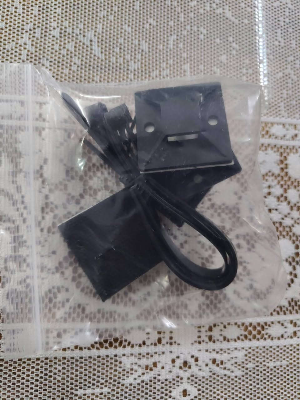 جهاز تدريب ردة الفعل و السرعة من concept Brains 

يتميز هذا الجهاز بتطبيق خاص يمكنك منه التحكم بسرعة الاضائة و نوع التدريب للحصول على افضل النتائج الممكنة. 
يعمل هذا الجهاز عن طريق لمس الحساس عند اضائته باسرع ما يمكن لتطوير السرعة و ردة الفعل. 

متوفر ثلاثة قطع 

للاستفسار مراسلة الصفحة او الاتصال على الرقم 
*********** واتساب. يوجد توصيل لجميع محافظات العراق.
