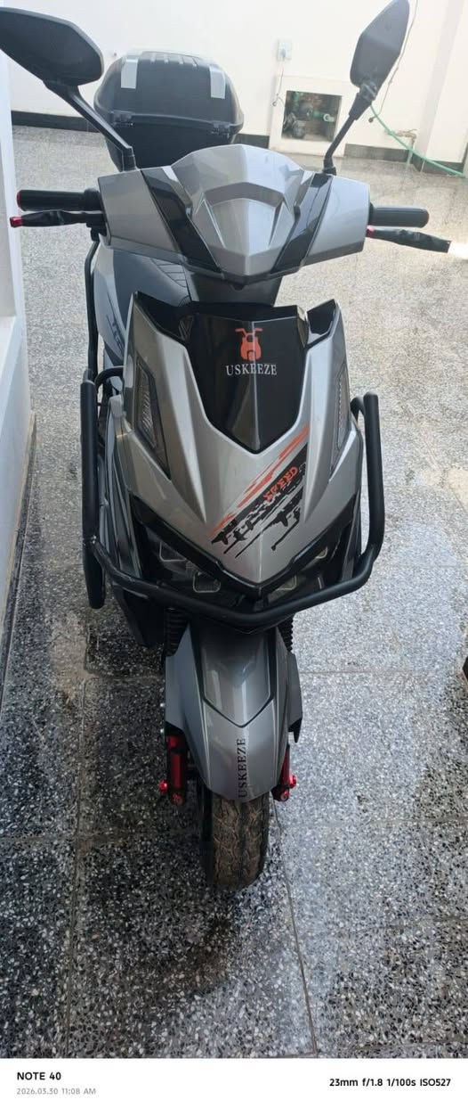 سلام عليكم دراجه شحن دراجه خير من الله ٦بطاريات  للبيع مكاني بغداد ***********واتساب فقط
