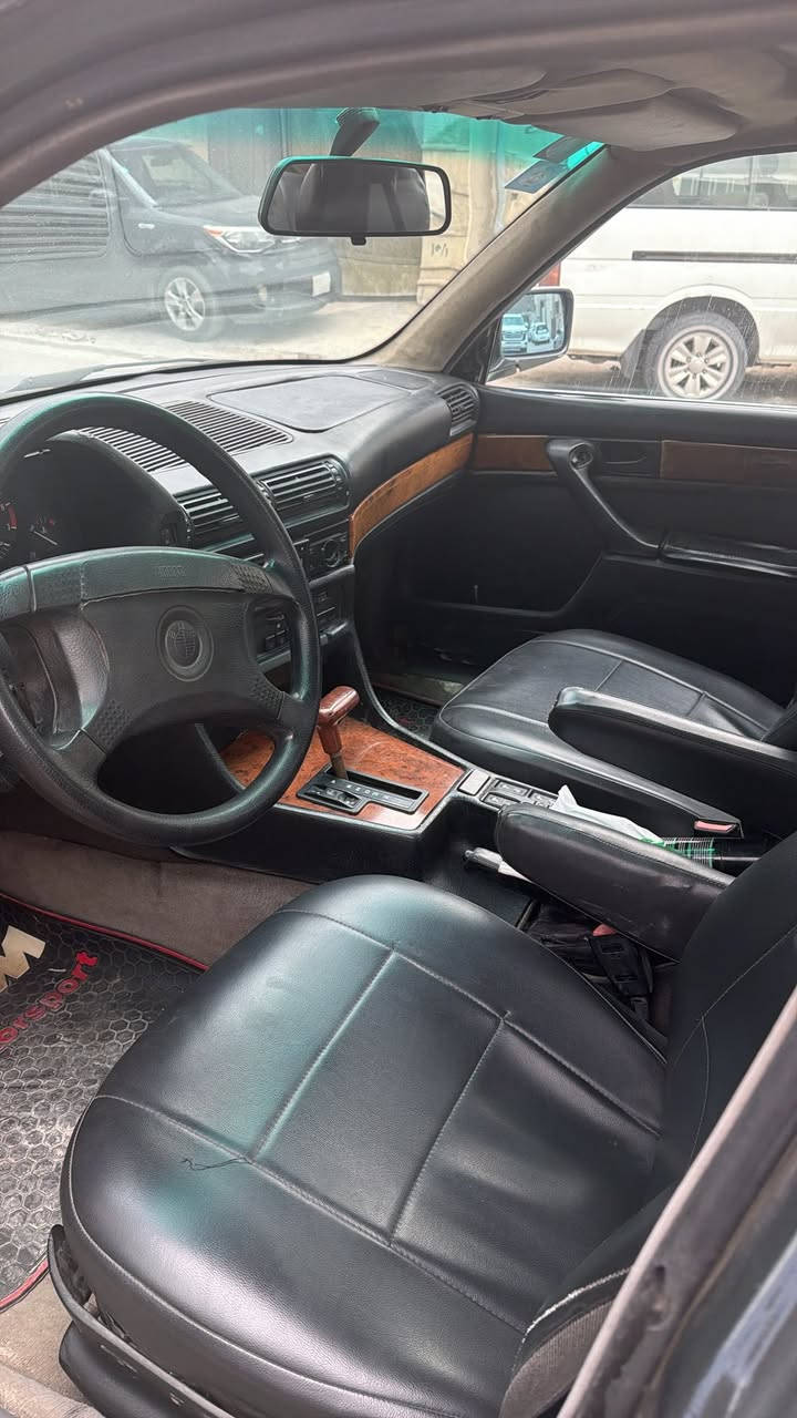 السلام عليكم بيئم دبليو 735 رقم بغداد بسمي مشروع وطني كير ومكينه مكفولات السعر 55وبيه مجال ***********
