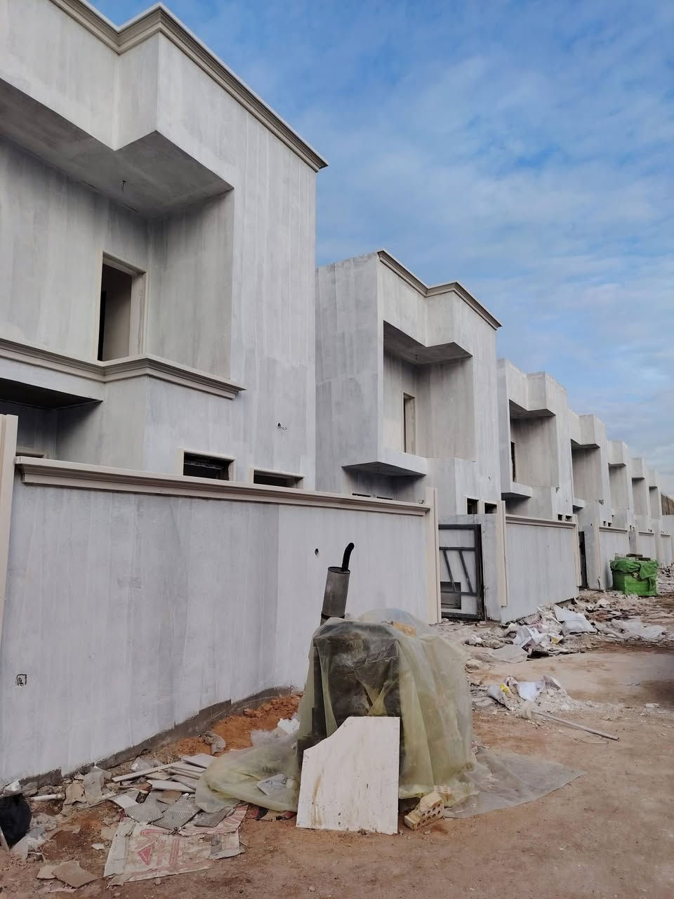 � دار للبيع في مجمع الرواسي السكني

📐 المساحة: 200 متر
💰 الواصل: 106 مليون
✨ تطلوعة مناسبة جداً

📞 للاستفسار: ***********
