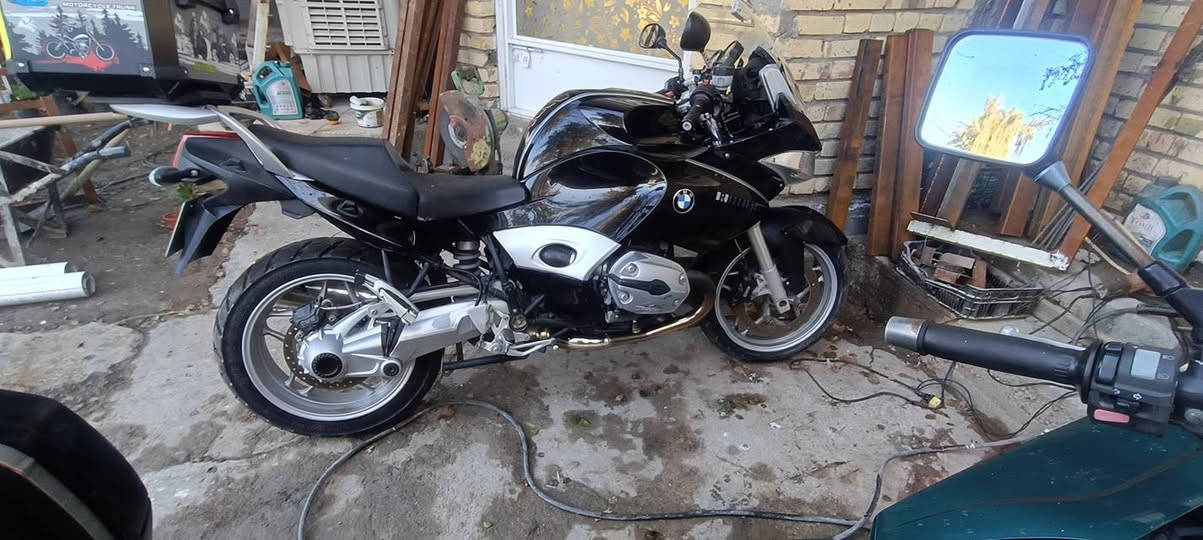 السلام عليكم BMW ST 1200 2008حلوةونضيفة مال مزاد مطلو 27 وبيهة مجال الشراي يخابر ويدلل عنواني بغداد بوب الشام ***********
