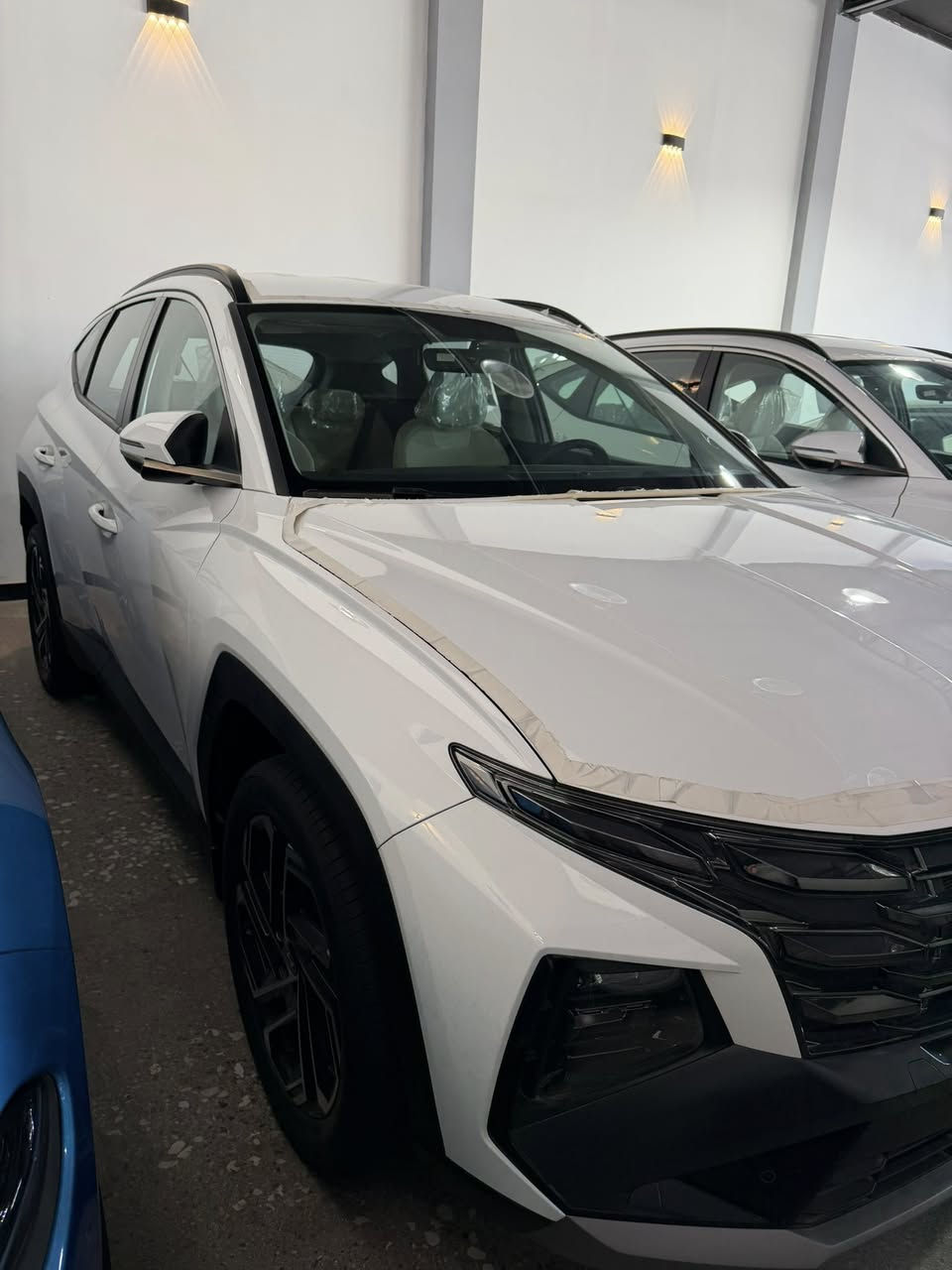 حبايبنا ومتابعينا الاعزاء تم وصول وجبات جديده من
هونداي توكسان 

موديل 2026 و2025 

زيرو 
ارقام بغداد مثبت لوحات وسنويه كامله

فووووول مواصفات 1/1 موديل 2026 5 كامرات وتدفئه تبريد وجنطه كهرباء 

سعر الفووووووول للاخير 40،500 مليون دينار عراقي كامله مكمله تستلمهه 

النص فووول قماره حديد 2025 سعرهه 35،500مليون دينار عراقي كامله لوحات وسنويه 

السياره خاضعه لضمان الصيانه وتبديل الدهن المجاني من وكاله هونداي ✅✅✅✅

للاستفسار
***********
***********
