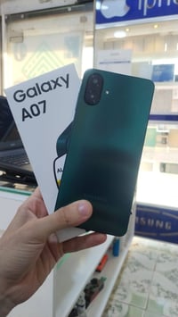 سامسونج A07 ذاكرة 128 استخدام قليل كامل ملحقات  نظيف لووك 07715976689