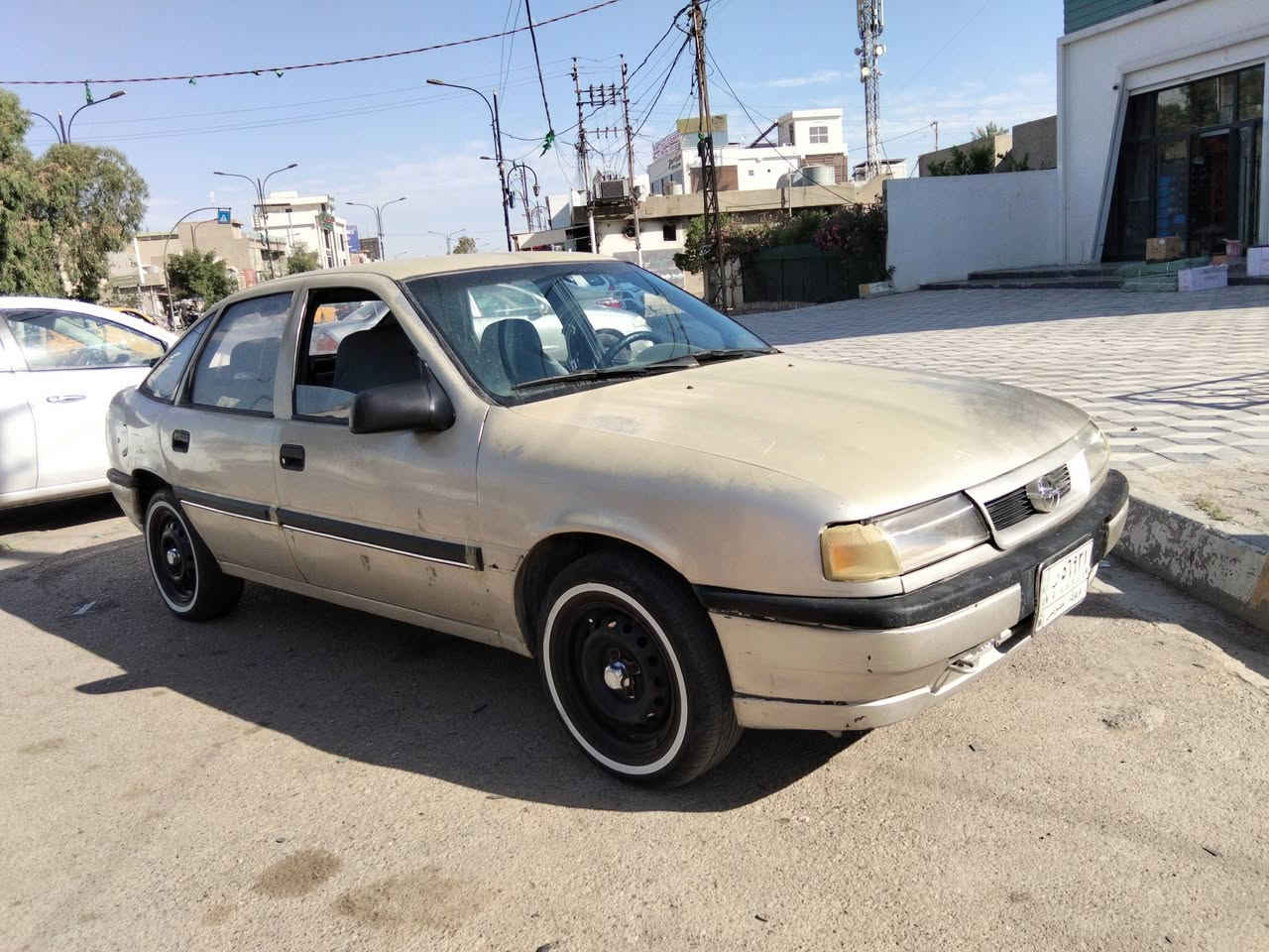 اوبل فكتره موديل 1992 رقم كركوك مشروع وطني سنويه جديد لحد 2029بطاقه بانزين بي صبغ عام ظرر جامرلغ  الخلفي  فقط كبير محرك بشرط محرك حجم 18 قفل مركزي شرط التحويل سياره بسمي.. الاتصال *********** عنوان كركوك قرب كراج بغداد السعر 30 بي مجال قليل
