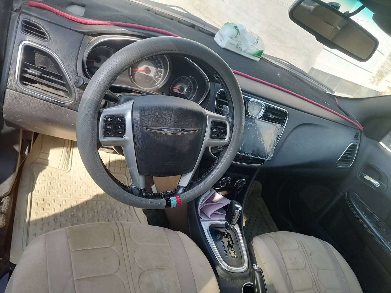 السلام عليكم
للبيع او مراوس 2012
كرايسلر c200 فول مواصفات
محرك ٦
صبغ حزام جماليه شرط بدون ضربه
السعر ٨٠ للأستفسار ***********
