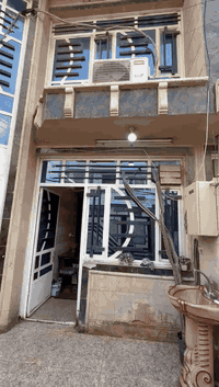 بيت للبيع في ام نجم شارع ام حسين القابله مقابيل مدرسه ائمه البقيع البيت مطلوب قرض 20 مليون 
تسديد 270
 طابقين 75 مترا ٣ غرف وستقبال 
 
 واتساب.
***********‬
