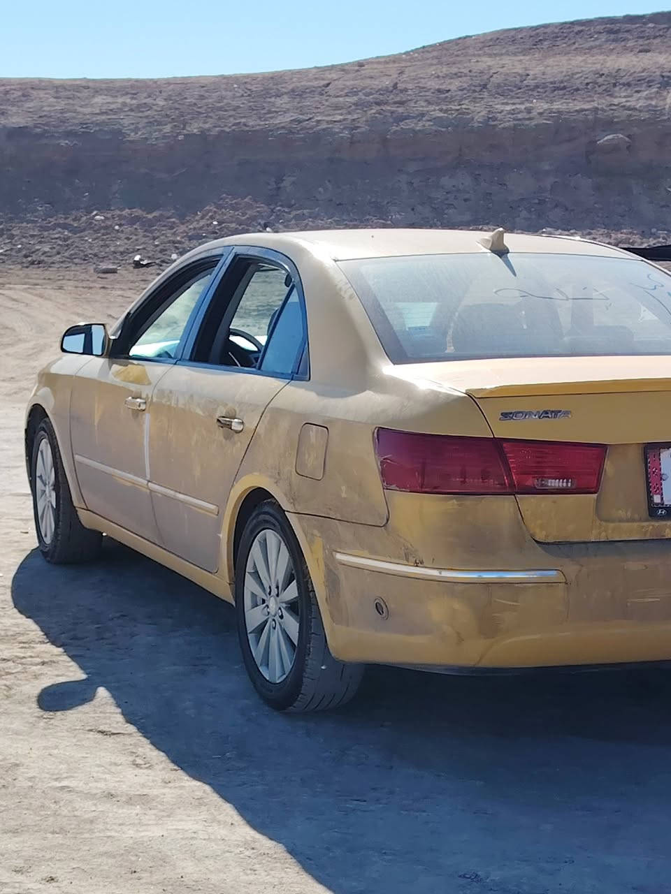 السلام عليكم سوناته 2009 بسمي
امريكي 2400 مكينه وكير وضفيره ستوني منزلهن
حداديه وتخم تاير جديد خط كربلاء بغداد مكان السياره
كربلاء السعر 98 وبيهه مجال بسيط ***********
