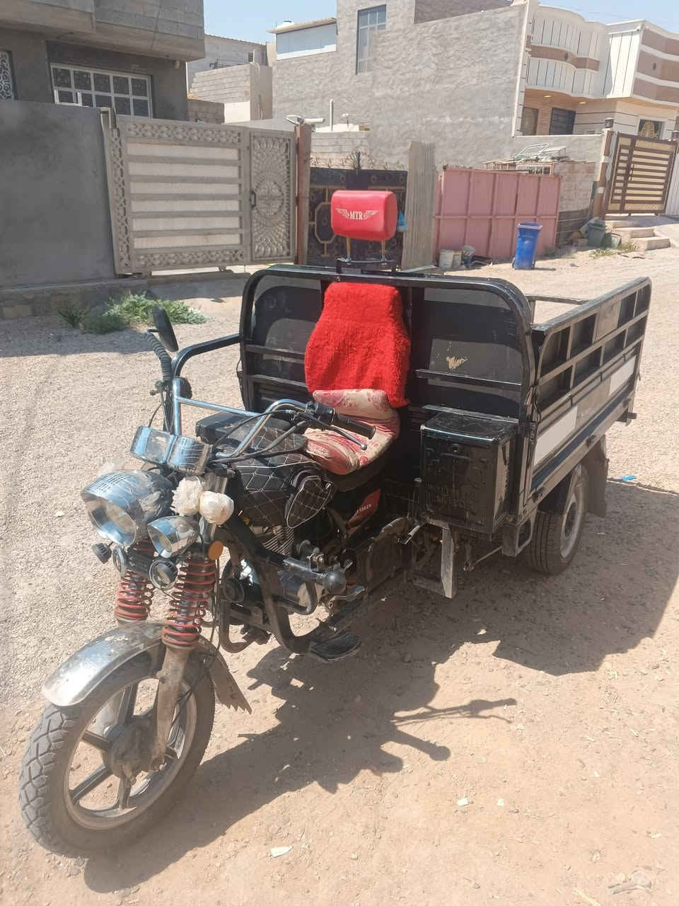 لبيع ستوته 23 محرك 25 ستوته نضيفه جديد سعر 2350 قفل /***********/مكاني خمسه كيلو

