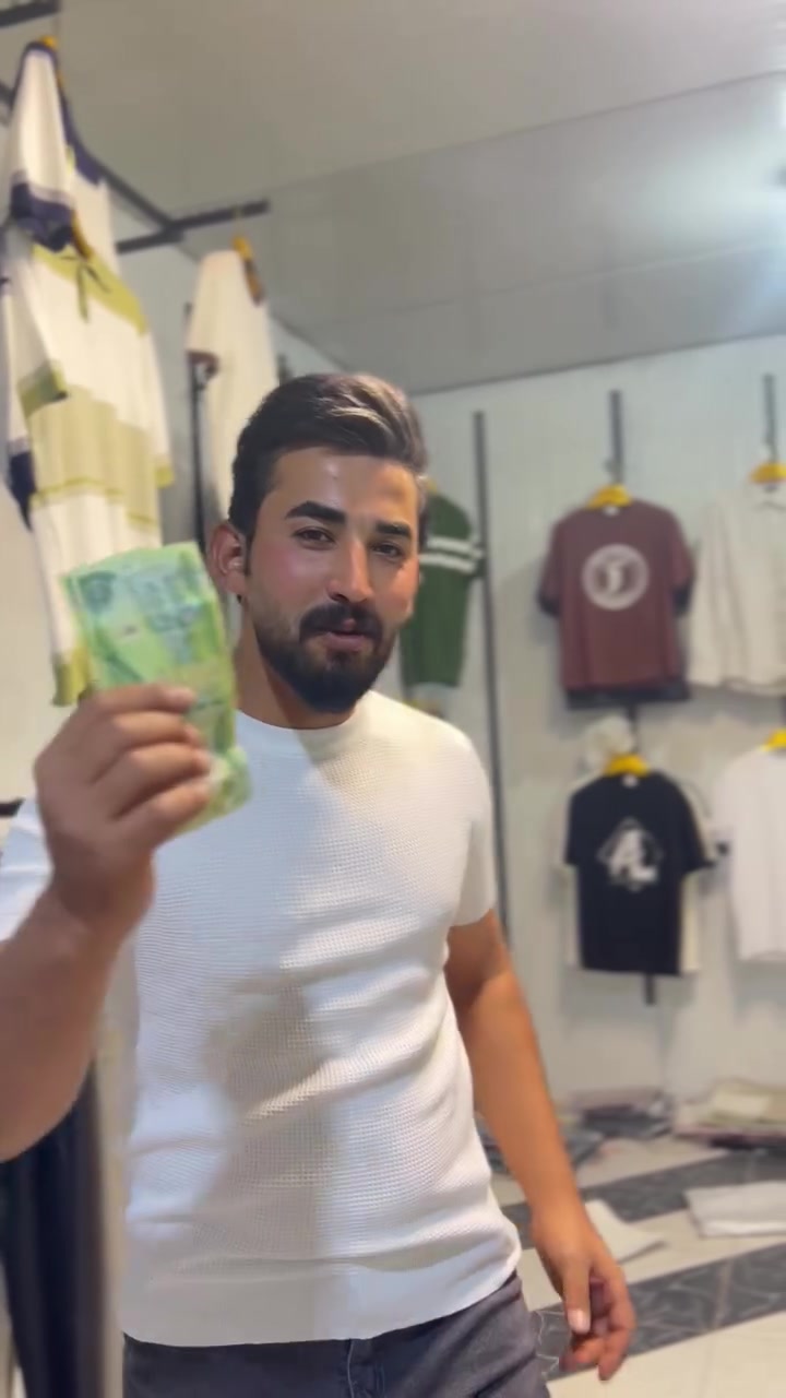 سلام عليكم عليك  يتوفر بديات عله 7و 10بنطرونات ب10 تراك برموده 8وثنين ب15عنوان المحل الحفريه المردان


**إذا كنت صاحب هذا الإعلان وتريد حذفه لأي سبب، رجاءا أرسل رسالة إلى الدعم الفني**