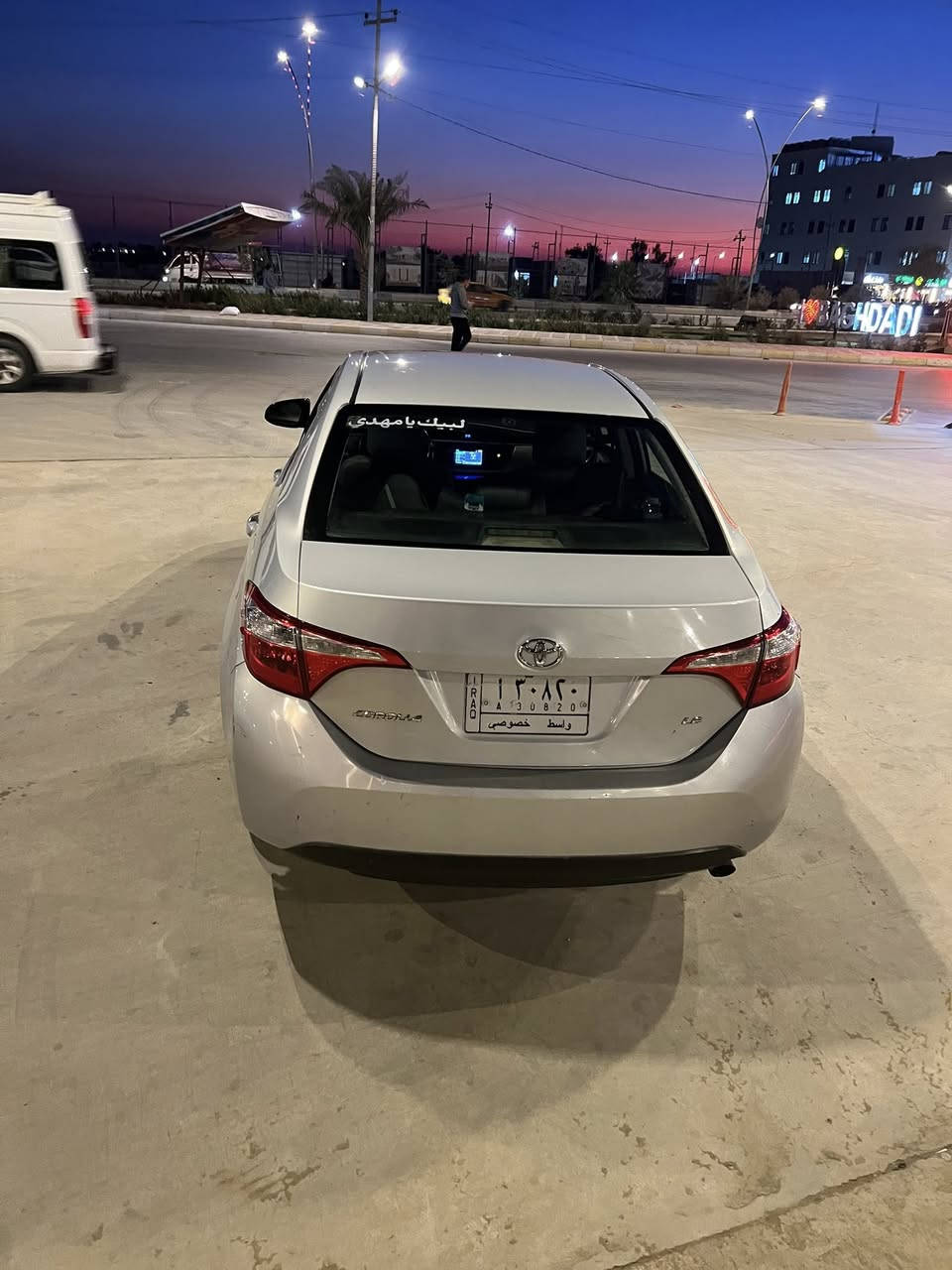 السلام عليكم كورلا 2015 للبيع السعر 120 سياره جاهزه من كل النواحي كير مكينه حداديه 100/100سياره كفاله عدا قطه وحده الجاملغ الخلفي صبغ  مكان السياره كوت شارع النسيج *********** رقم واسط مداور ثاني يوم
