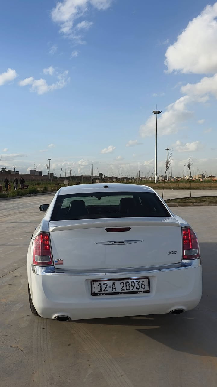 Chrysler C300 2012
سلام عليكم 
اوباما 2012C 

سيارة وارد كندي جديدة بمعنى الكلمة 
سيارة داخله كلين شرط تقرير شاصي 
بدون حادث بدون غرق بدون سرقة بدون كلشي
هنا صاير بيها طخه بالجاملخ الامامي يمين فقط نصبغ بدون دواخل بدون ايرباك بدون شواصي شرط السونار وسونارها موجود 

 مواصفاتها معروفه 

بصمه تشغيل عن بعد
 مري هيتر
 كشنات كهرب + تدفئة 
شاشة جبيرة+ كاميره+تحكمات ستيرن
تدفئة تبريد اكواب 
كير طياري 8 نمر 
سماعات Alpine شركة بلاد
دواخل صاج جوزي داخلها شرط زيرو 
لايت زنون عدسة شرط انارة تخبل قبل شهر فاتح لايتات بالفرن ومنظفهم ومبولشهم ومبدل عدسات عالي ناصي
سيارة شبه فول 
ويل مكسيكي 18 قبل سبوعين مسويله تنظيف بالجهاز شرط لمعه تخبل 

سيارة عليها ادامة من دعامية للدعامية كلو جديد طك
طخم حدادية امامي خلفي مبدلهم كلهم جديد كصه شرط
مسويلها ادامة يم الحسام كلو جديد تنظيف بقشور الجوز للمكينة 
بلكات + نوزلات+ فيتبم كلو جديد شرط 
دهن كير + مكينة كلو مبدله جديد 
مكينة وكير شرط كفاااله من كلشي
شرط كلوب واحد بالدشبول ممشتعل لا سيرفر ولا حساس ولا اي شي شرط 
طخم تاير جديد
سيارة بعون الله دينار مصرف ميعوزها 
رقم جديد دولي سنوية + هزة جديدة بسمي تريد وكالة تريد تحويل من اي محافظه الي يعجبك 
ماشية 165 
  
179 وبيه مجال

***********
تريد صور بعد تريد فديوات للسيارة شتريد اني حاظر اتصل وبخدمتك 

وإلي تعجبه وماعندا سيارة كدامه بلاش ❤️
