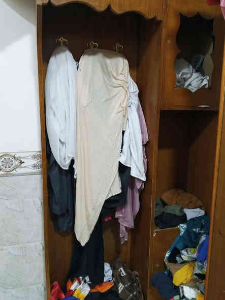 غرفه اخشاب خمس بوب ب250ببه مجال مكان ابوغريب الحصوه بيه ضرر بصيط يدات قفاله ***********
