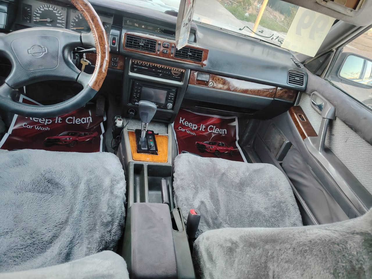 السلام عليكم نيسان سيدركس للبيع موديل 98 رقم انبار السنويه لل 27 كير اتو محرك بطة 2 ونص تبريد شغال كير محرك بشرط كهربائيات بشرط صدر جديد تخم تاير السياره صبغ الجماليه فقط سياره جاهزة وخير من الله مابية اي نقص مكان السياره الانبار هيت السعر 50 بي مجال يرهم مراوس حسب الاتفاق لاستفسار على الرقم /***********
