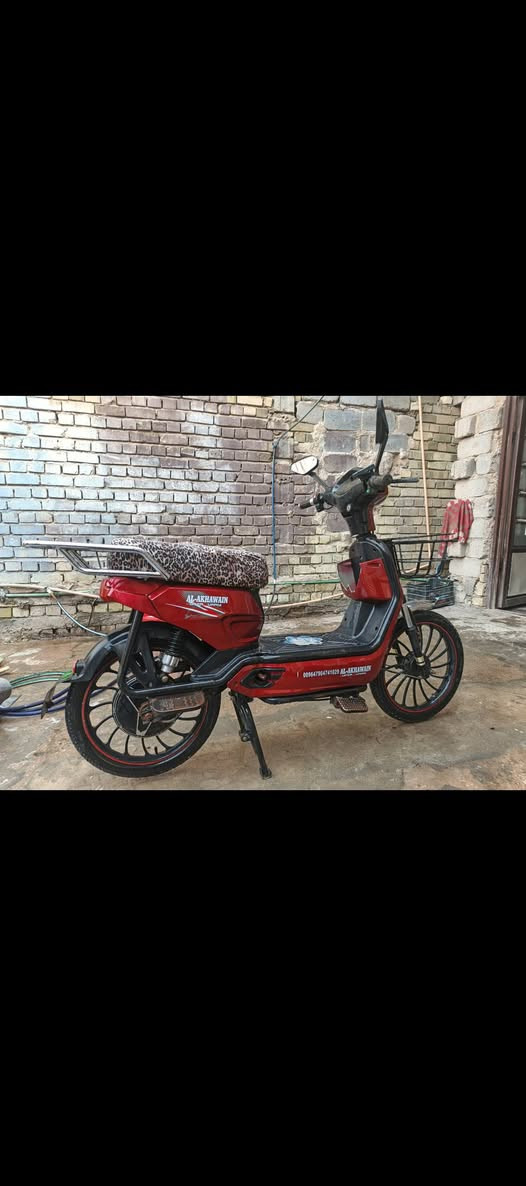 السلام عليكم اني مكلف بل نشر ماطور شحن للبيع بطارياته تخم كامل جديد نضافته مثل مشوفه كدامك كله شغال مابي شي نقص سعره 275 اليريده يجي خاص اويتصل عل رقم مكاني السكنيه هذه رقمي ***********
