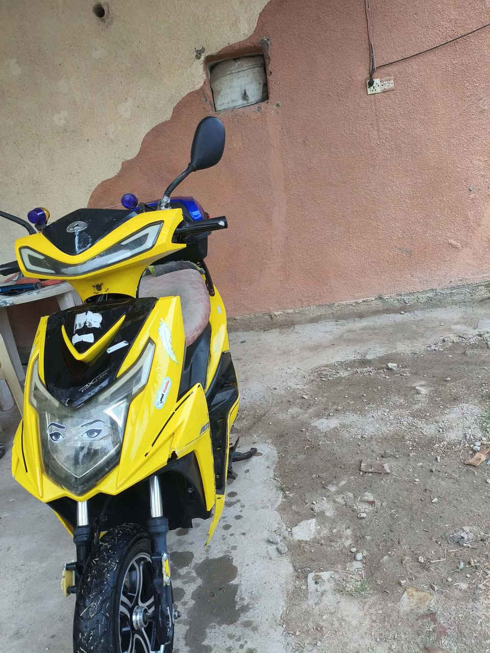 سلام عليكم دراجه سكنس البيع موديل 2021السعر 300وببه مجال العنوان قرب سيطرة الاثار  رقع***********
