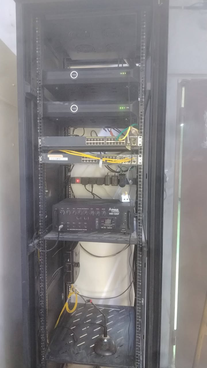 تنصيب و صيانة كامرات المراقبة بكافة انواعها.
داخل النجف الاشرف فقط.
 للاستفسار وتساب. ***********
