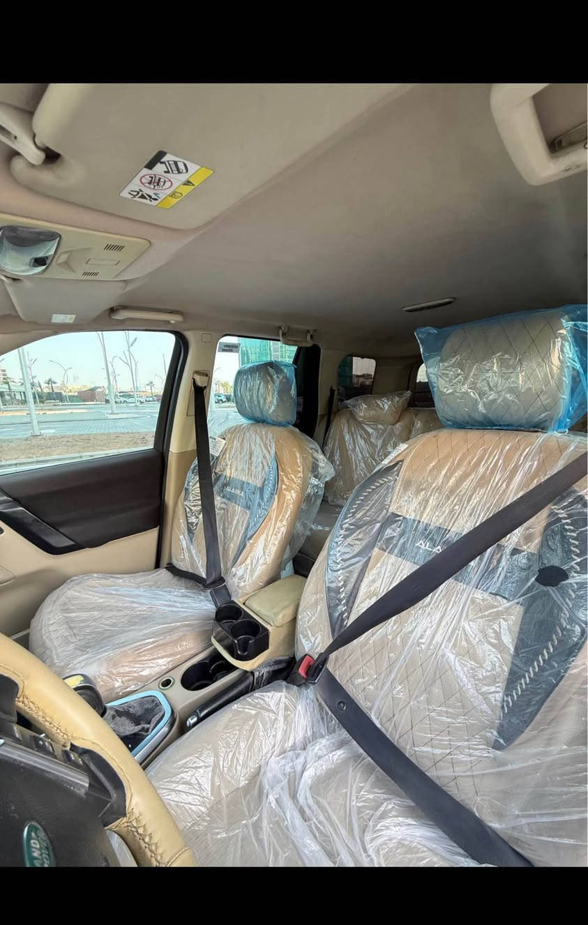 لاند رۆڤەر ٢٠١١ شەریکە سەردار 
سێ گێر ئۆتۆماتیک سپۆرت عادی
گێر ومەکینە بەشەرت
بێ سبوخ
کامل سێرڤسی نوێیە
شاشە ئایپاد کامیرە حساس
زۆر خاوێن وبێ مەسروف استیراس خاسی حکومەتە
سەنەوی نوێ
وەکالە بەشەرت
نرخی ٨٩ محامەلەیەکی برایانە
***********
*********** شومان, أربيل
