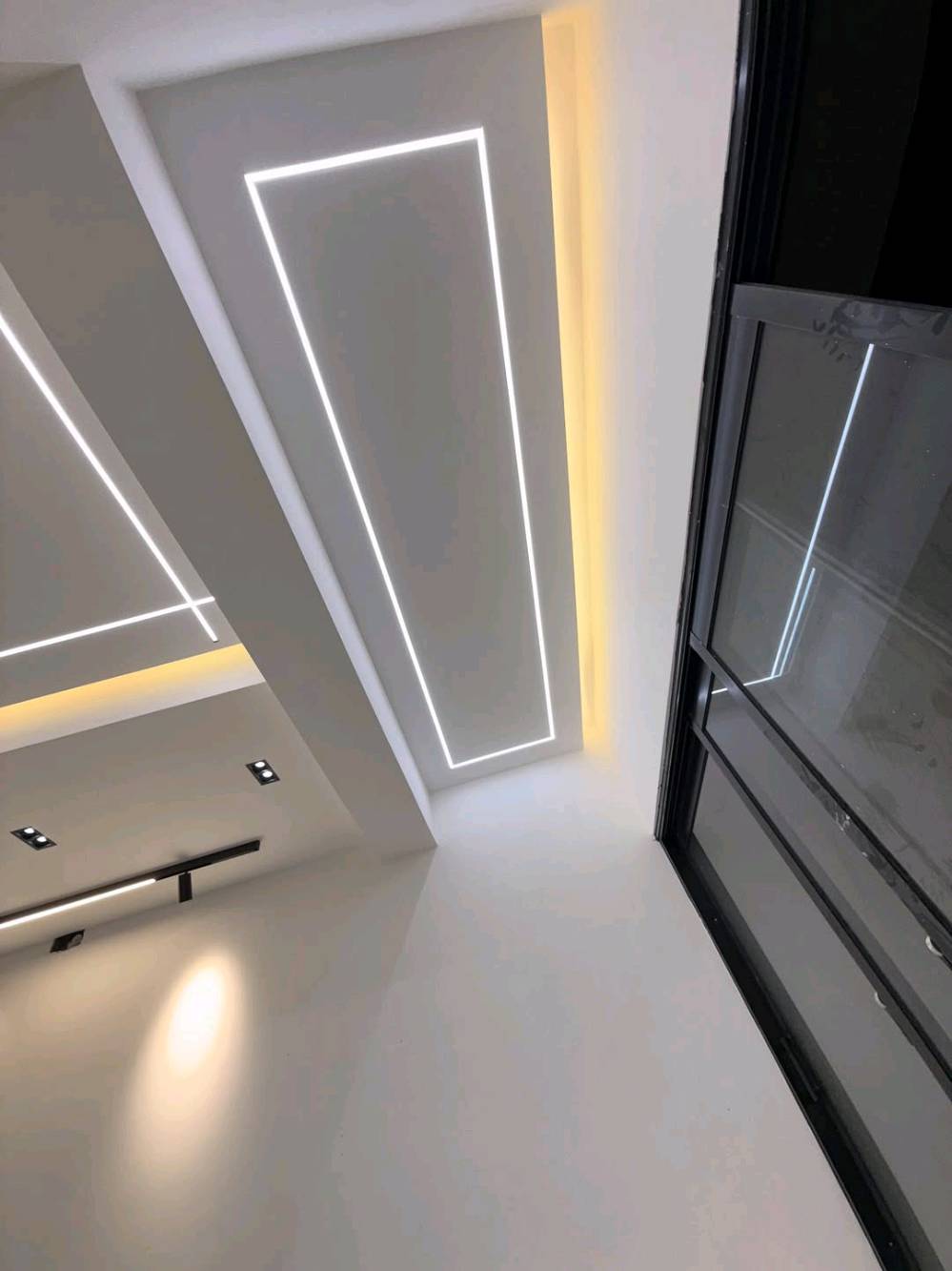 لمتميزون للديكور                                                                      موصفات العمل                                                                         هيكل حديد🕶
جبسم بورد🟩                                          كافه انواع الديكورات الدخلي
اناره بروفايل
صبغ الدور والبنايات داخلي وخارجي🖌️ 
باركيه خشب                                                                         سحب ملكي🏛️    
ورق جدران 
بديل الخشب والرخام 
تشطيبات وترميم شامل 🏠
للطلب والاستفسار الاتصال *********** ابو مصطفى                         اسعار تنافسيه حقيقيه بغداد الكرخ الرصافه🌎
