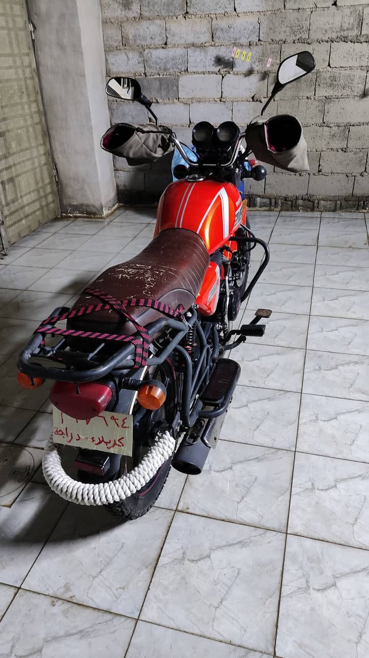 السلام عليكم
للبيع دايوان نفخ 2023 مرقم كربلاء
الدراجة مكفولة من التاير للتاير مكينة و كير و كلجات كلها مكفولة
ماشية 14 الف دهن كله ليكوي مولي بانزين محسن 
الدراجة عليها ادامة قمجي كلج ، تاير خلفي جديد ، بلك جديد ، باتري جديد ، زنجيل جديد 
الدراجة ممشتغلة ديليفري 
رقمها كربلاء 
مكاني الإسكندرية 
رقمي ***********
